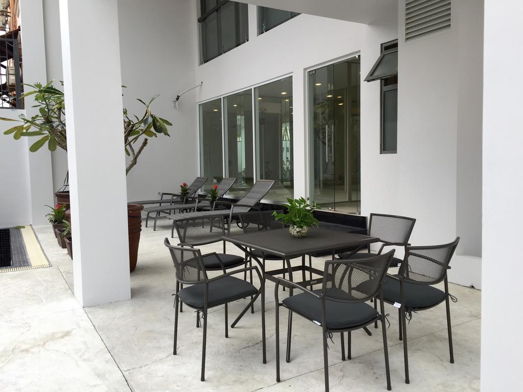 Glenwood Suites Хошимін Екстер'єр фото